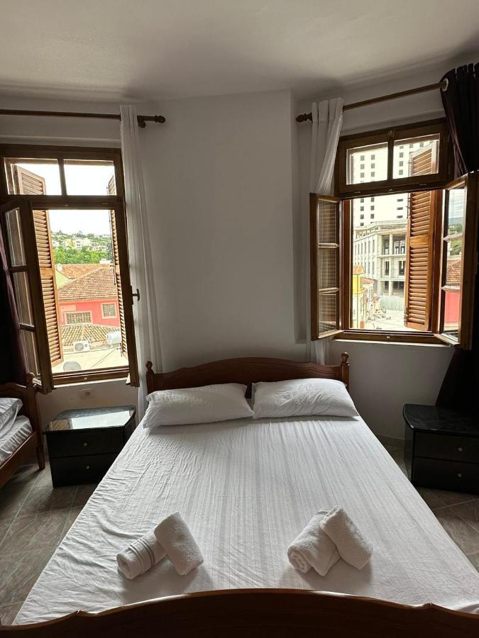 Central Charm Apartments Vlorë Екстериор снимка