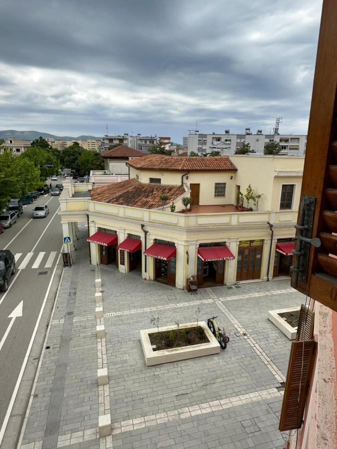 Central Charm Apartments Vlorë Екстериор снимка