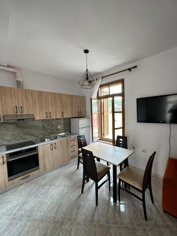 Central Charm Apartments Vlorë Екстериор снимка