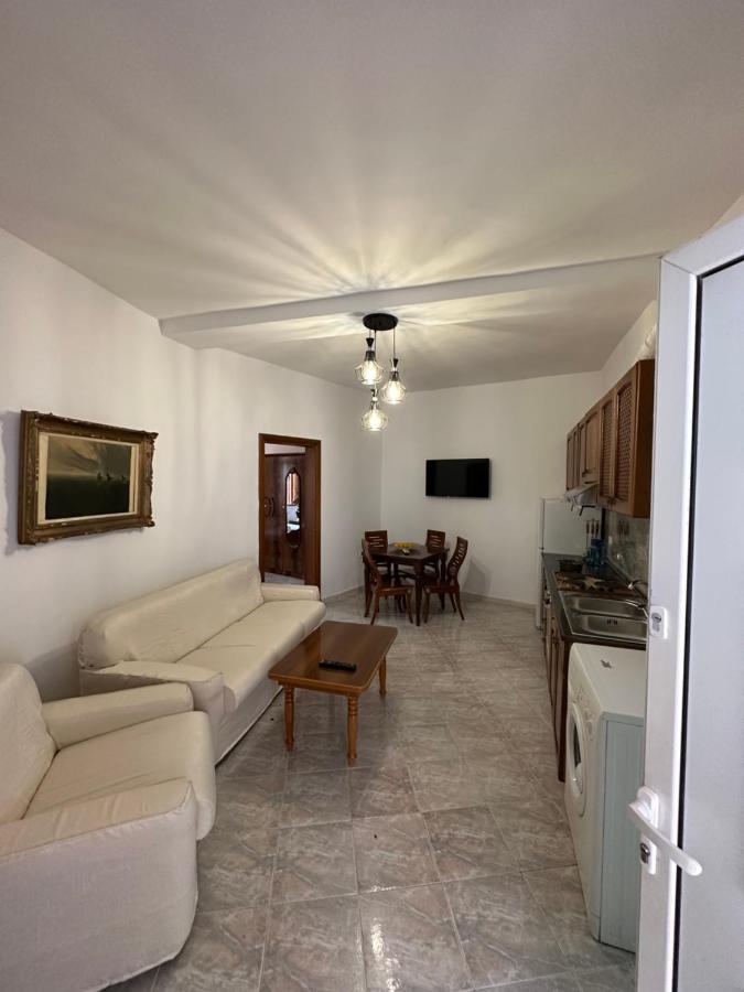 Central Charm Apartments Vlorë Екстериор снимка