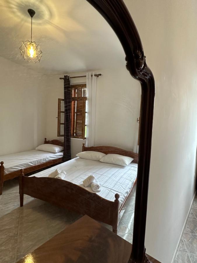 Central Charm Apartments Vlorë Екстериор снимка