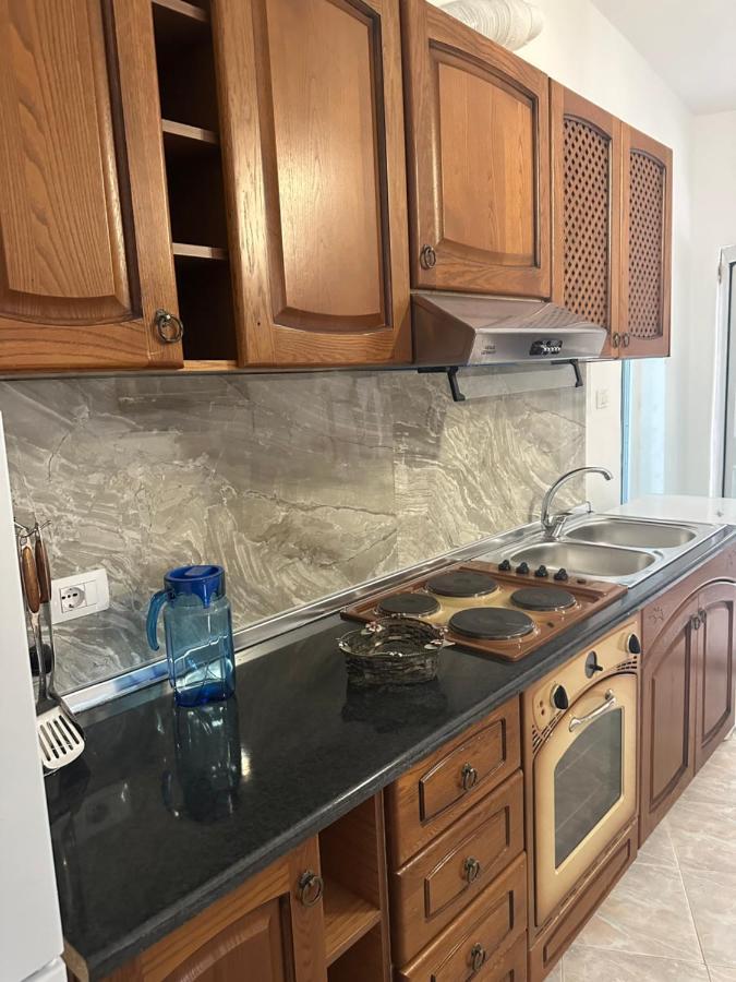 Central Charm Apartments Vlorë Екстериор снимка