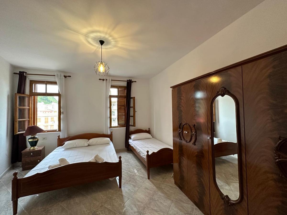 Central Charm Apartments Vlorë Екстериор снимка
