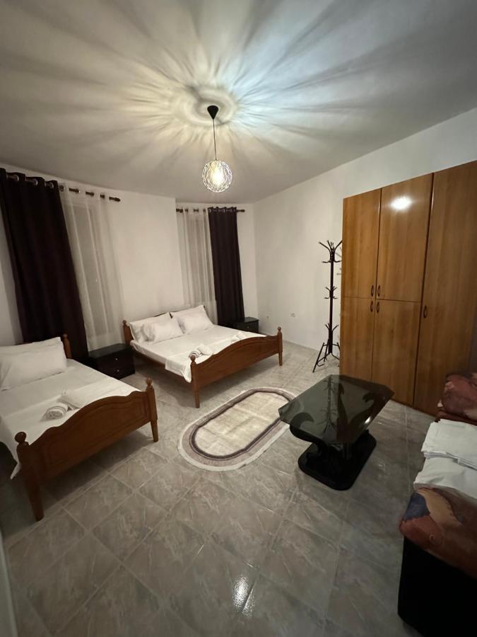 Central Charm Apartments Vlorë Екстериор снимка